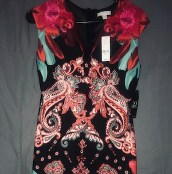 Dress - Picture 1 of 1